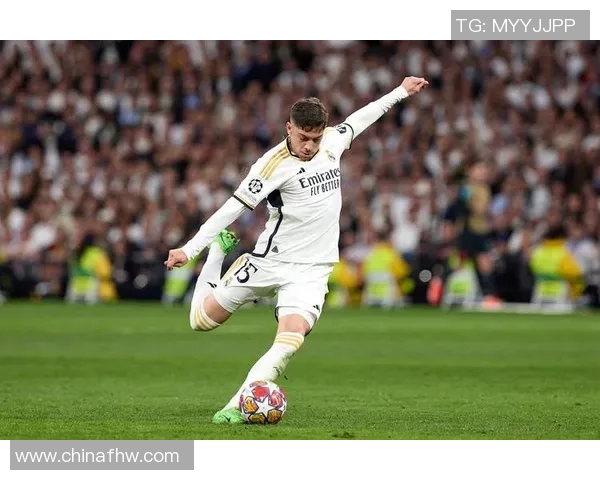 皇马3-1战胜利物浦，挺进欧冠半决赛！银河战舰再度强势来袭